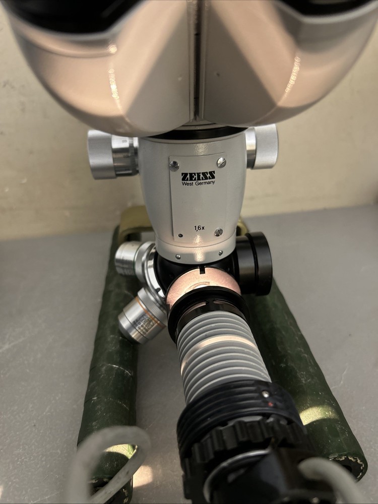 Carl Zeiss OPMI HP-1 microscope