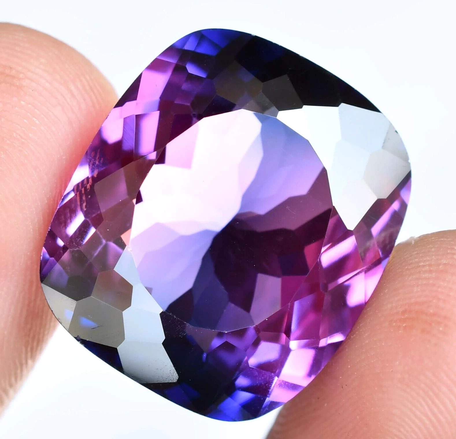 Natural Purple Blue Montana Sapphire 39.25 Ct Flawless Certified Loose Gemstone