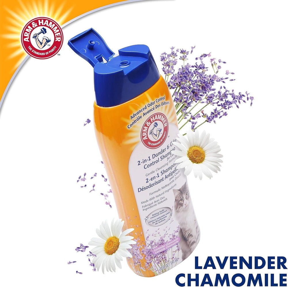 2-in-1 Deodorizing & Dander Reducing Cat Shampoo - Lavender Chamomile, 20 Fl Oz