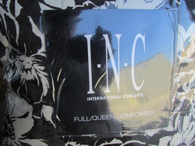 New INC Queen Comforter MA2