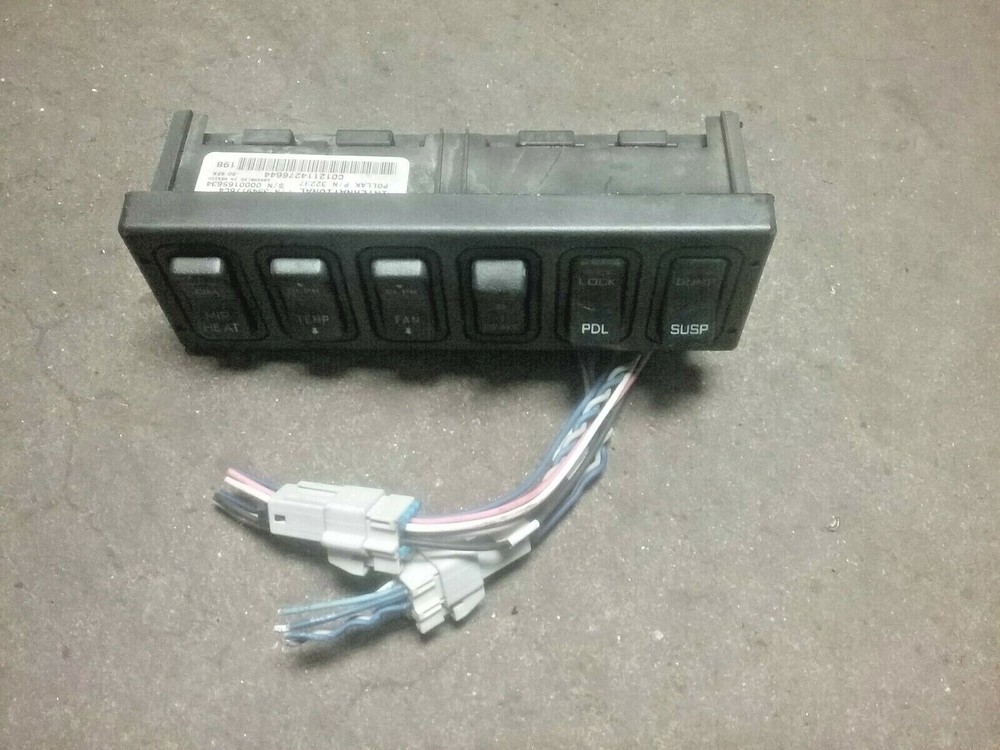 INTERNATIONAL SWITCH PANEL 3549776C4