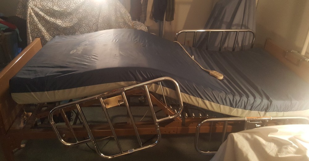 Invacare motorized bed G5301IVC