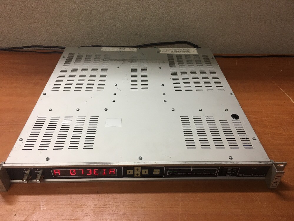 GENERAL INSTRUMENT COMMANDER C6U UPCONVERTER