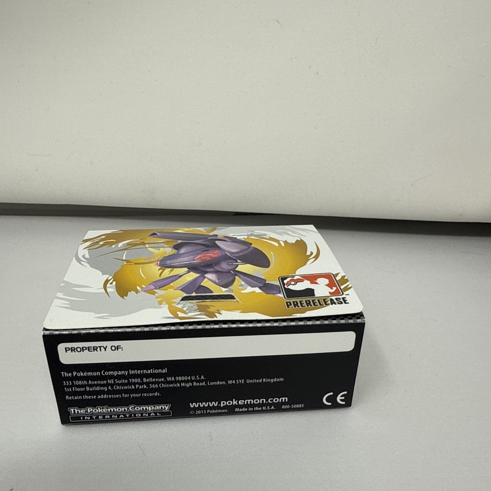 Pokémon BW Legendary Treasures Prerelease Deck Box