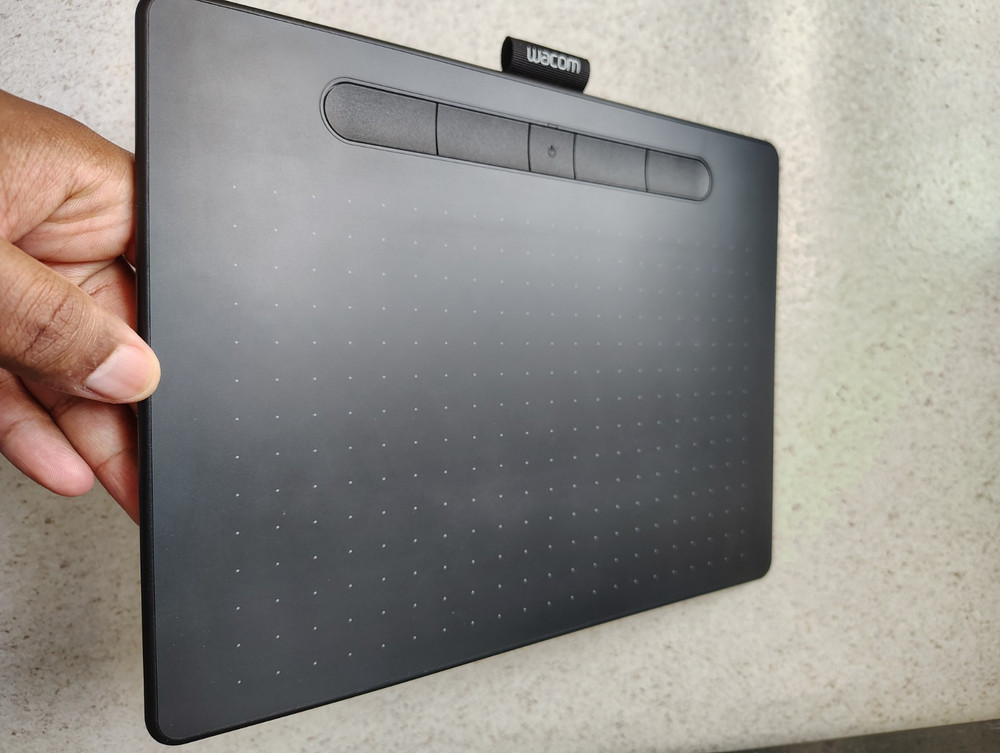 Wacom Intuos Medium Wireless Graphics Tablet - Black