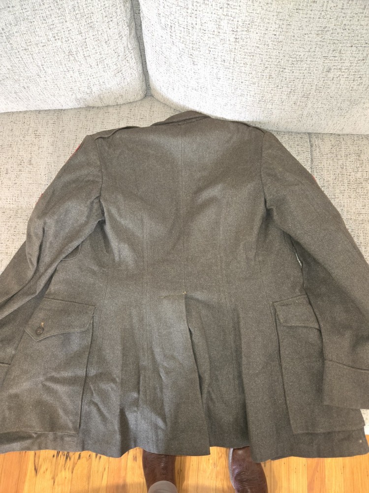 WW2 USMC COAT 2ND MARINE DIVISION