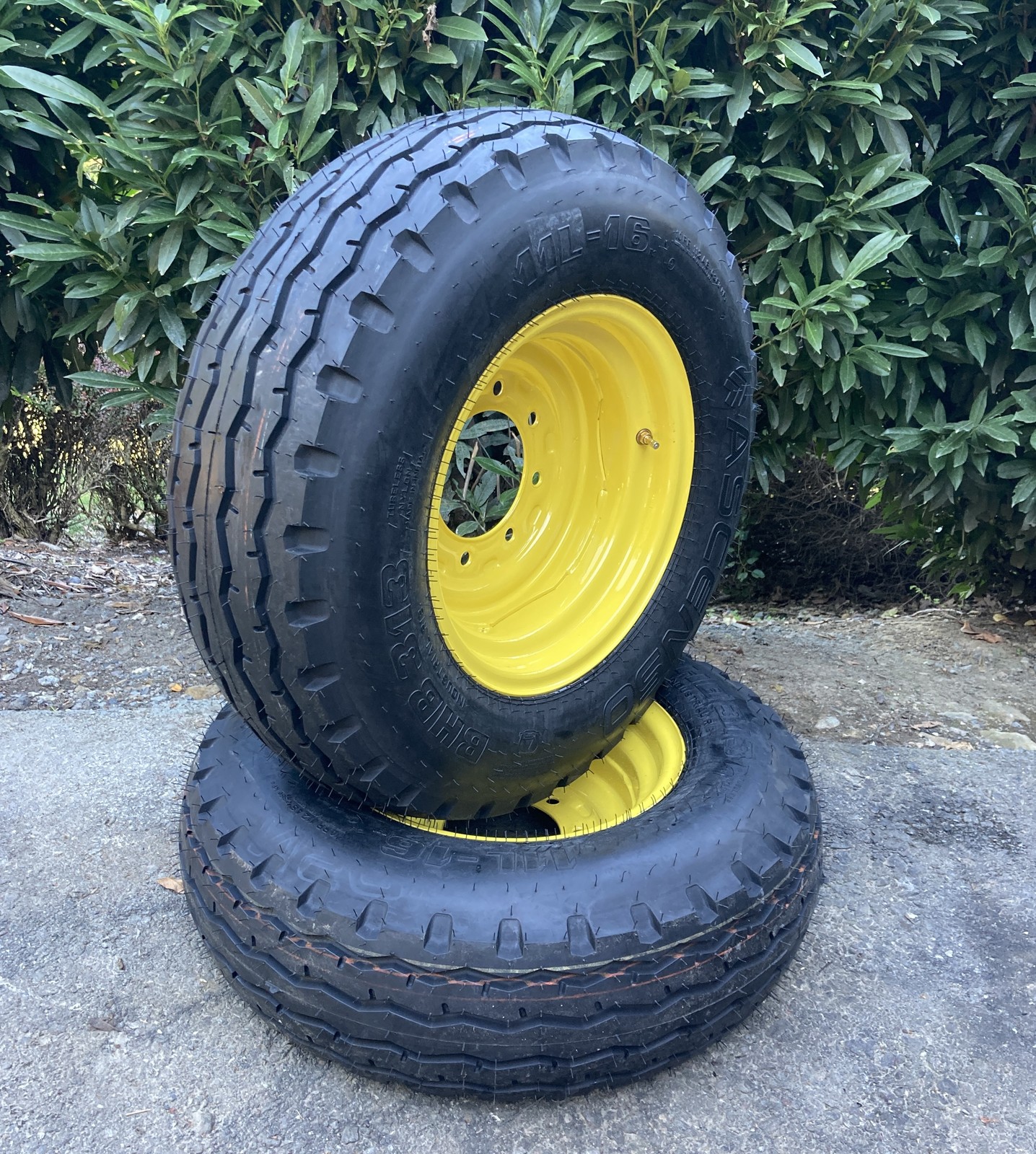 11L-16 Tires/Rims for 2WD Backhoes-3.19" Back Spacing-ASCENSO BHB313 F-3-11LX16