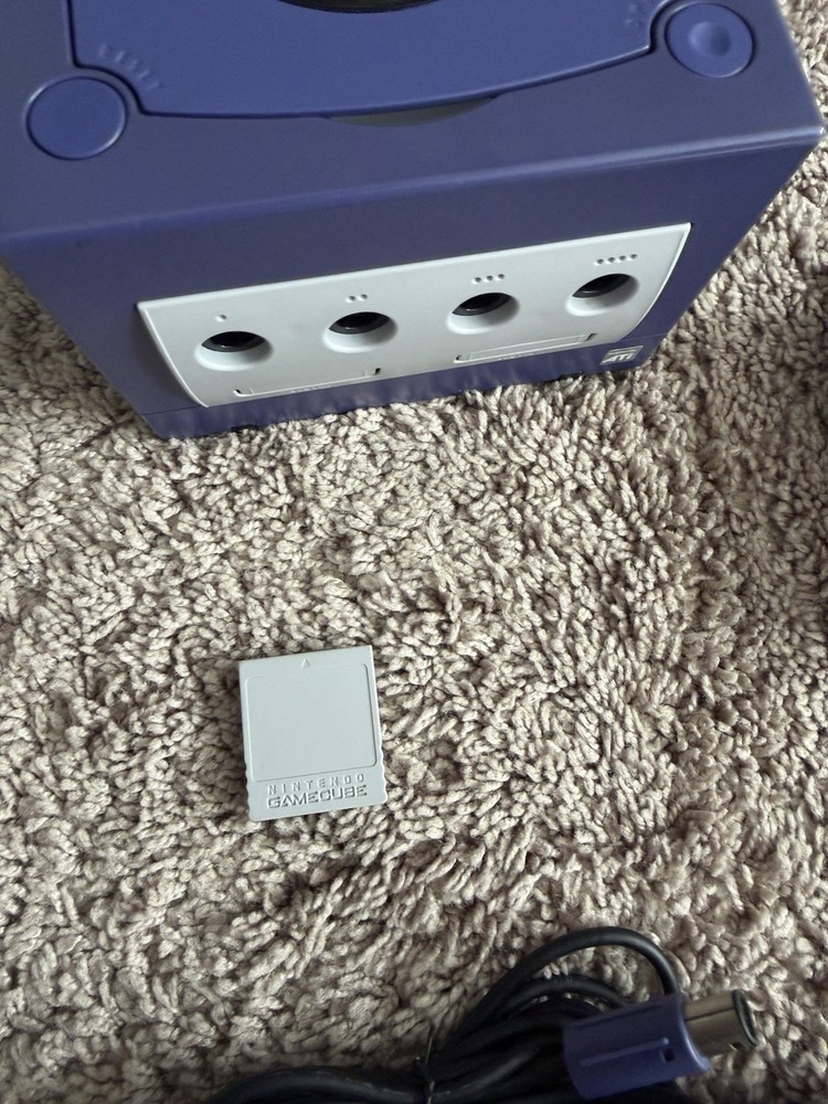 Nintendo GameCube Gaming Console DOL-001 Indigo Purple Controller Bundle Working