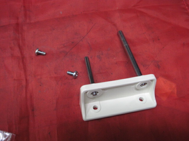 Kenmore 158.1010180 Sewing Machine Rear Thread Spool Pin Rack