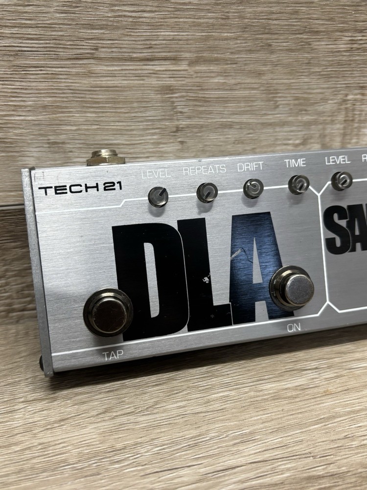 Tech 21 FlyRig5 Multi-Effects Guitar Effect Pedal - Unit Only