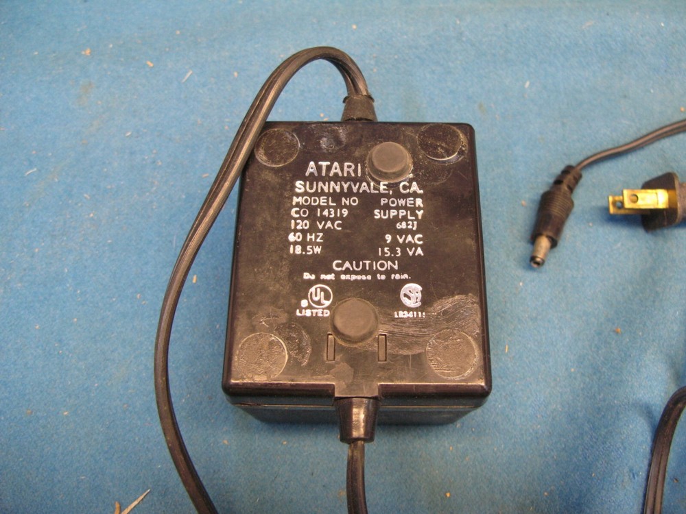 2 Atari 810 Floppy Disc disk Drive & 1 Power Supply Adapter