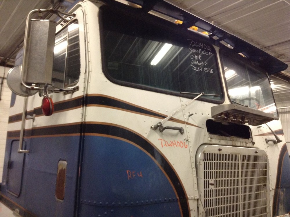 Freightliner FLT ALUMINUM Right/Passenger FRONT UPPER CAB CORNER Panel
