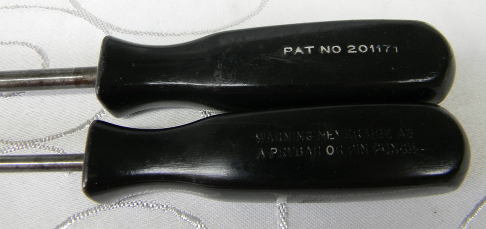 SNAP-ON 2PC BLACK HARD HANDLE CLUTCH HEAD SCREWDRIVER SET