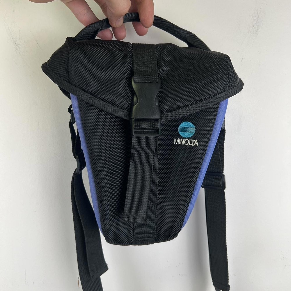 Minolta Camera Bag - Compact and Stylish Carrying Solution