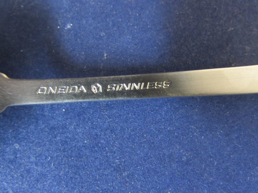 Oneida Stainless AMERICAN COLONIAL Flatware - Silverware * CUBE Your Choice