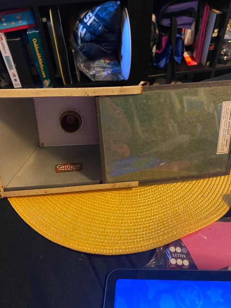 Compco Safelight Green No Light Inside Not Tested