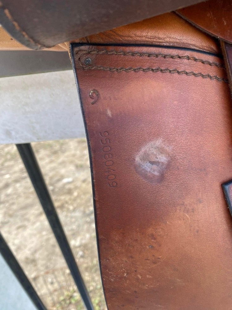 17” Medium County Symmetry