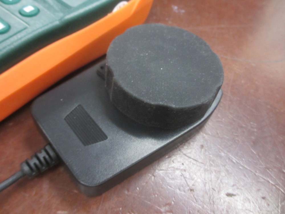 Extech EA30 Calibrated Easy View Wide Range Light Meter