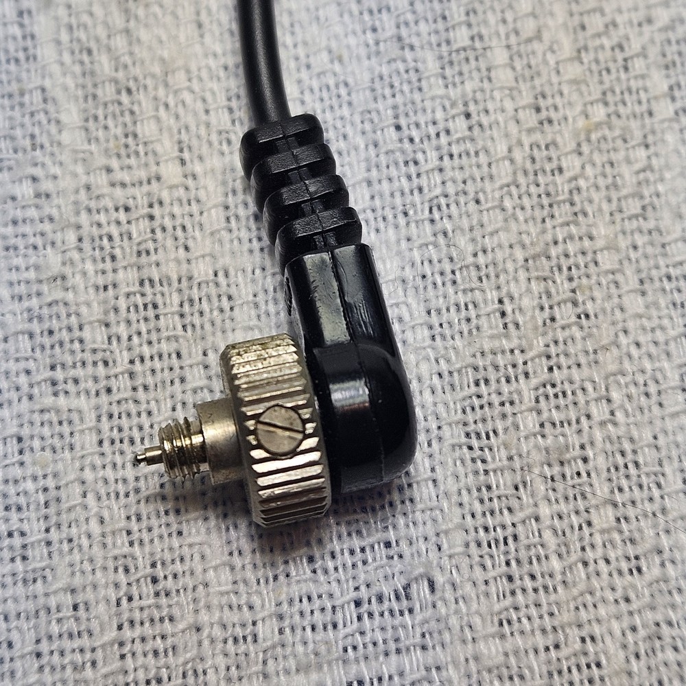 Contax Cable L Switch • 14"