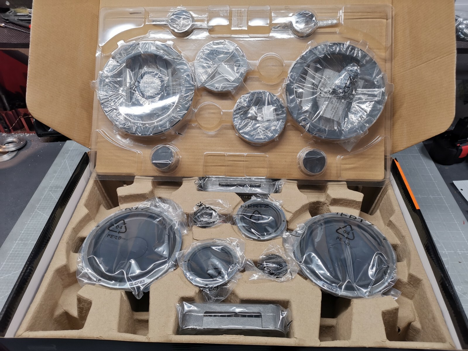 Hertz  MPK163.3, Mille Pro,  New  3 Way Car  Speakers  System .