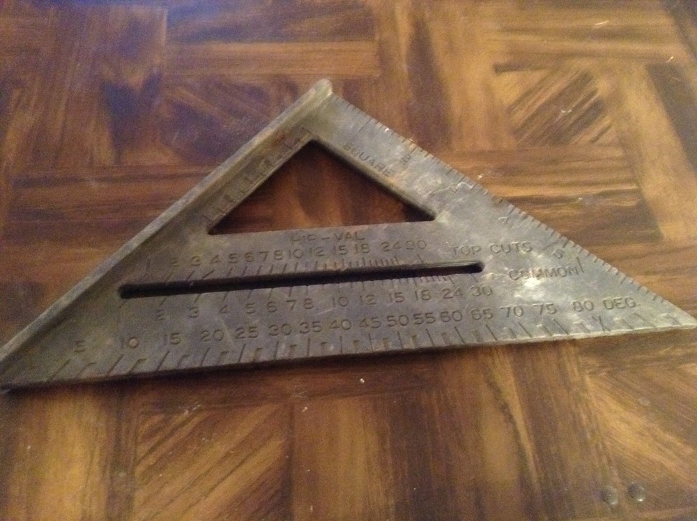 Tools 2 line levels, a plumbob and plastic square