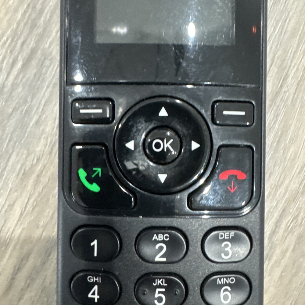 Poly DECT Cordless Handset 2" LCD Display VVX D230 Polycom Battery included