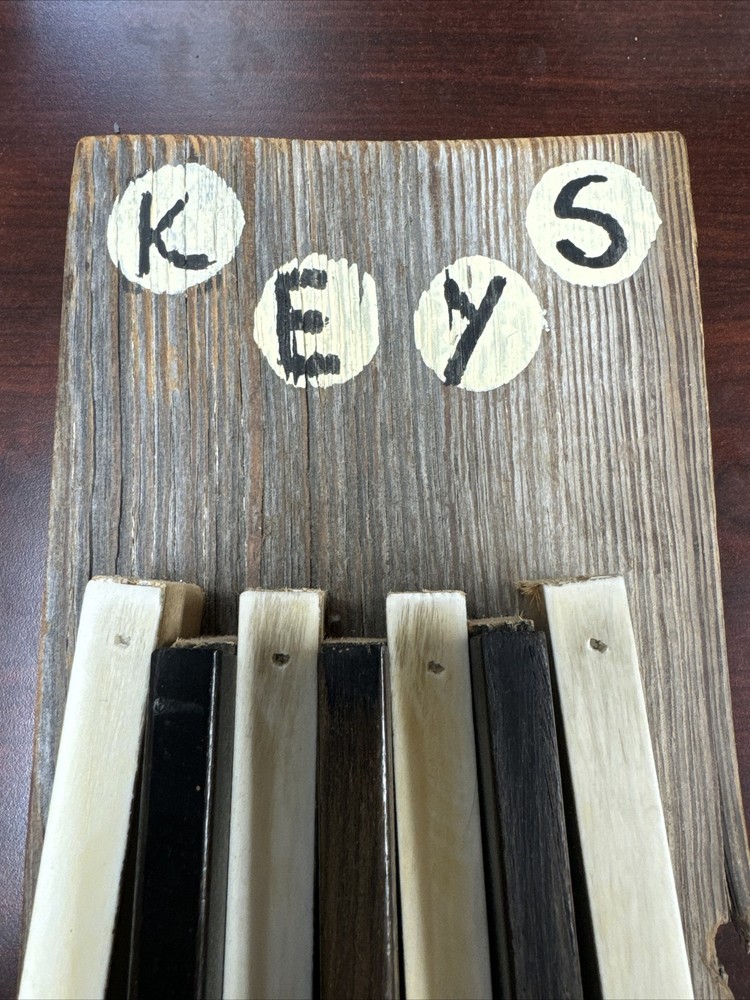 Hand Crafted Key Holder From Piano keys