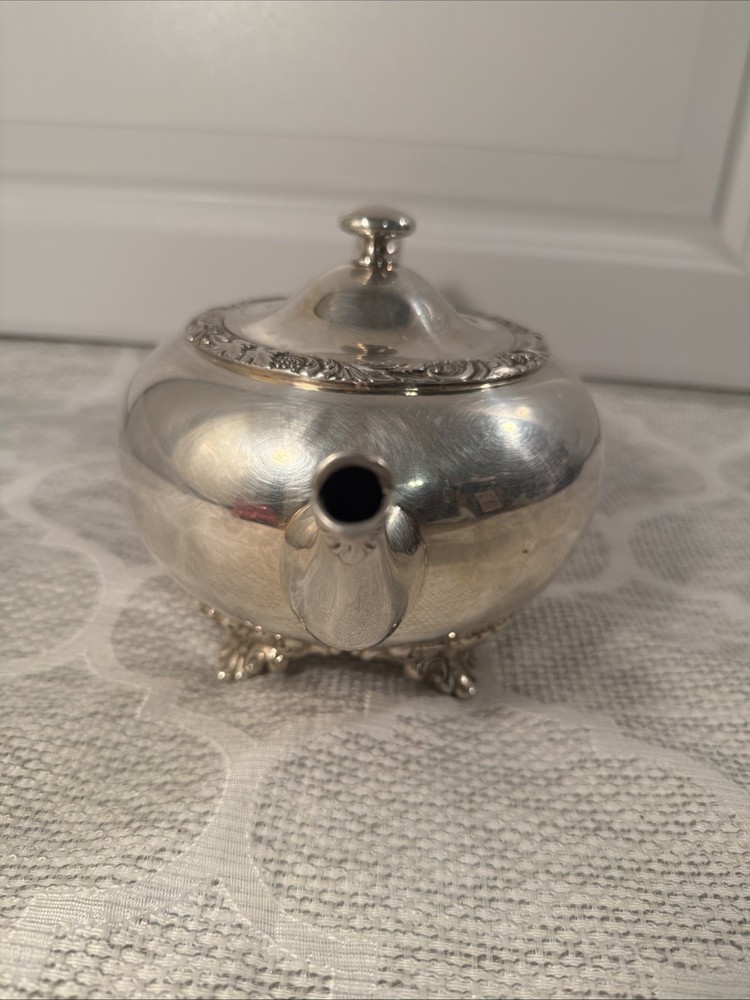 Rare- Antique 1910s Wilcox Silverplate Authentic Teapot “Beverly Manor” Repoussé