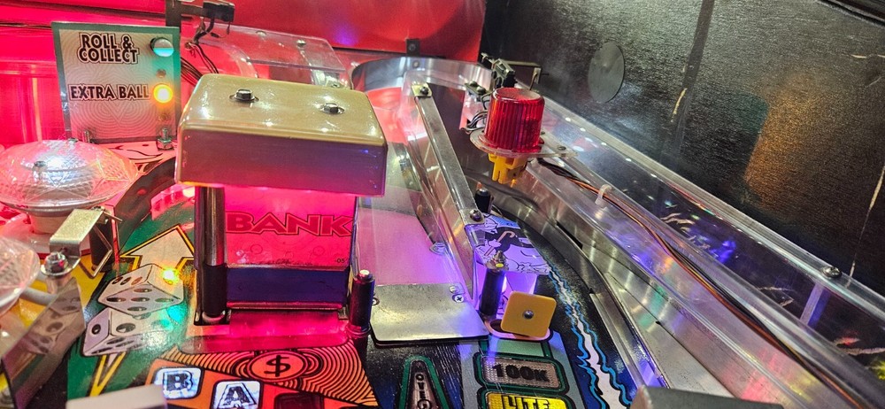 MONOPOLY Pinball Machine - Stern 2001 - 877