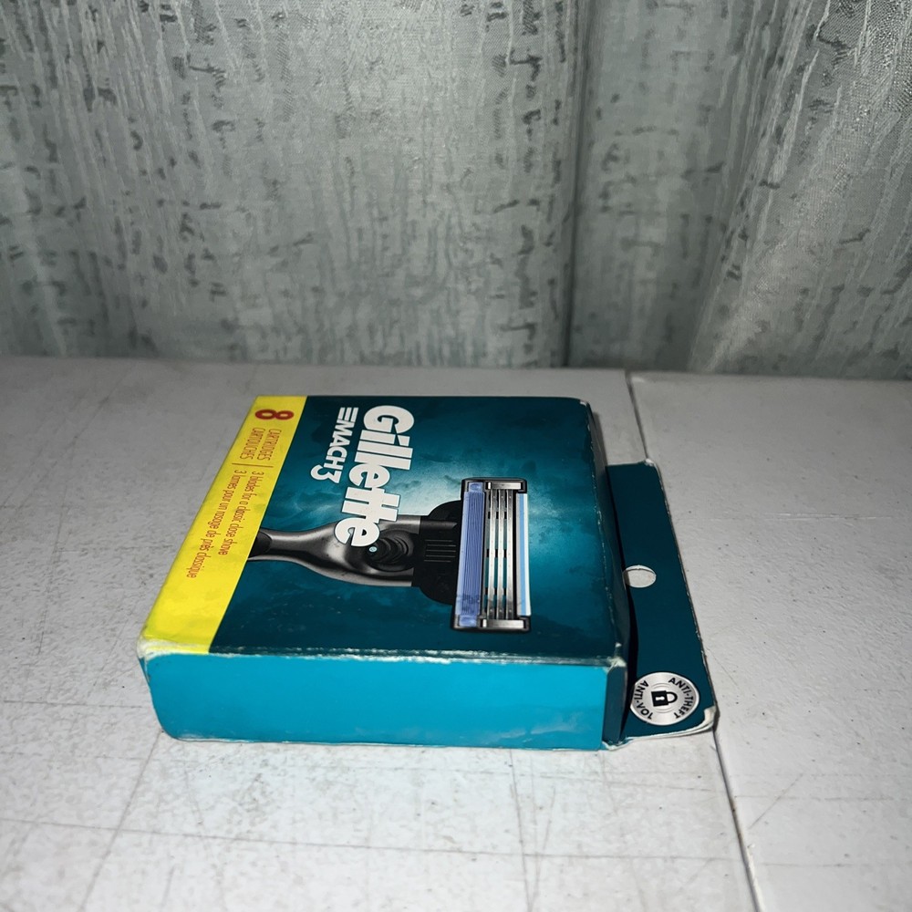 Gillette Mach3 Men's Razor Blade, 3-Blade Technology, Refills 8 Count