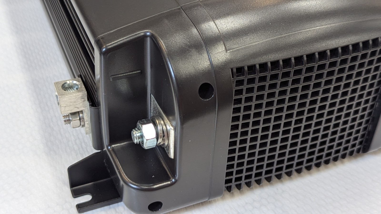 12-110-1800EM Eaton NEW True Sine Power Inverter 1800 Watt W/ Surge Protection