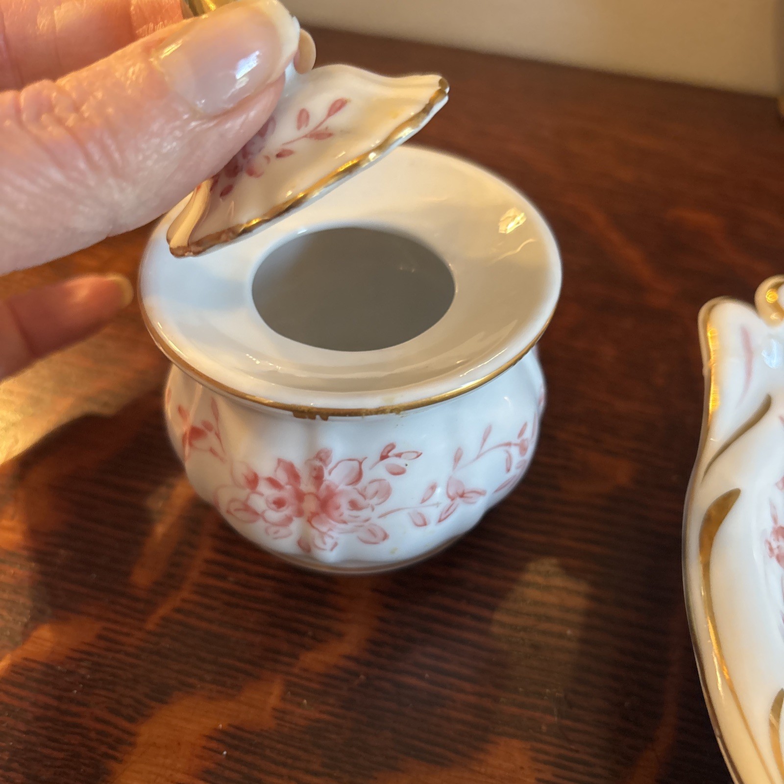 Porcelain 5 Piece Inkwell Dresser Set~Sandrea Japan G904~Chips & Cracks