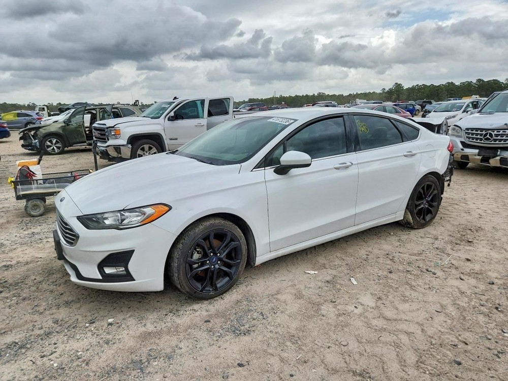 Fuse Box Engine With Rain Sensor Fits 17-20 FUSION 3911480