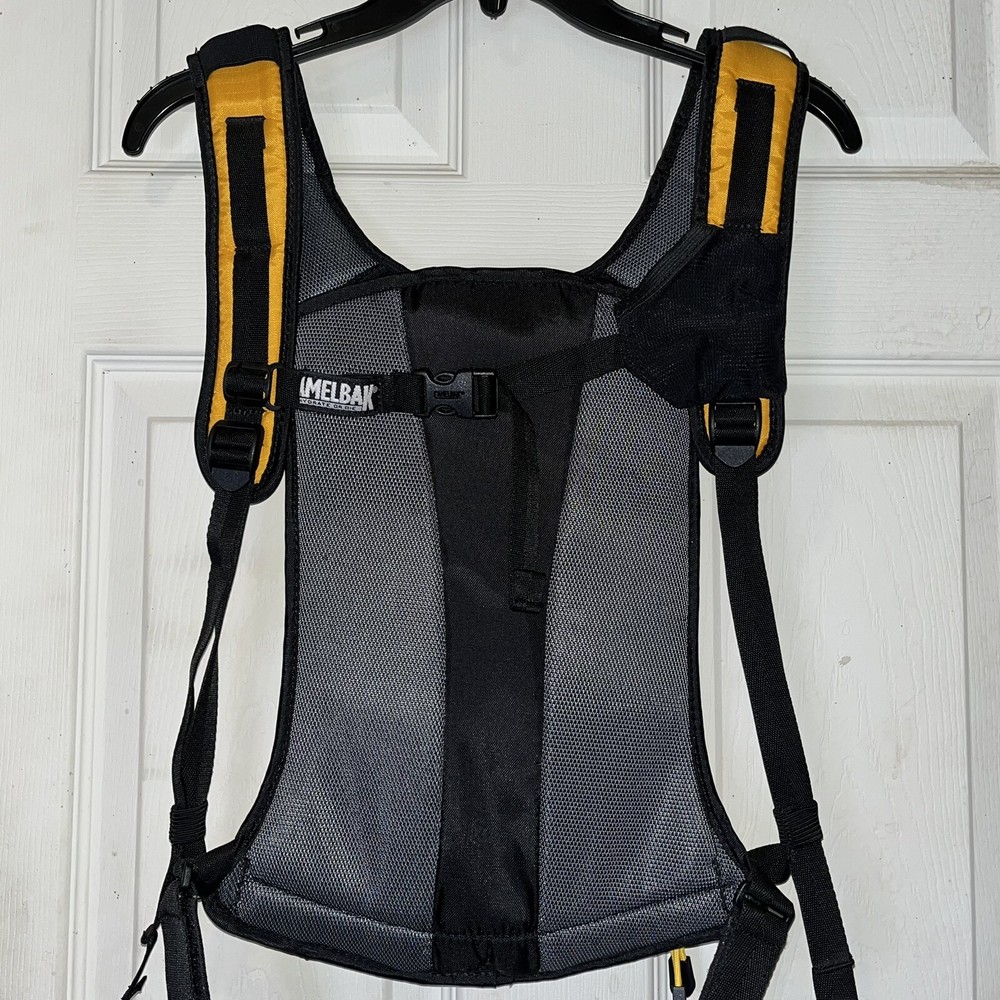 Camelbak Rocket Hydration Pack Black Yellow Backpack 72oz 2.1L No Bladder