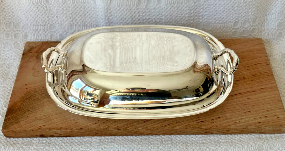 Reed & Barton Mayflower 5001 Silver Plate Double Vegetable Bowl with Lid