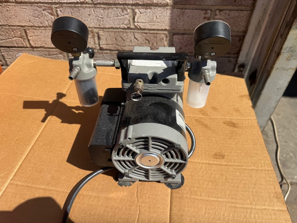 Welch Thomas 2545B-01 Vacuum Pump Air Compressor