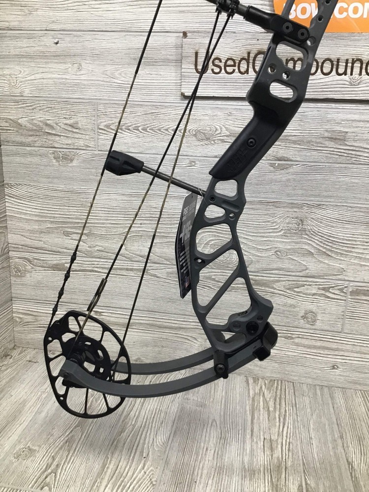 NEW IN BOX W/WARRANTY PSE OMEN - CHARCOAL - 60 - RH - E2