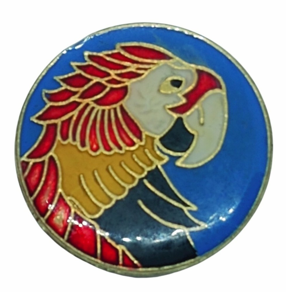 MACAW PARROT LAPEL PIN - Round Enamel Bird