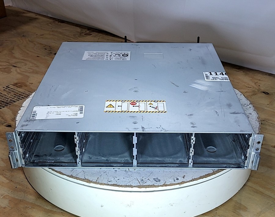 EMC EAE 12-Bay Storage Array SEE NOTES