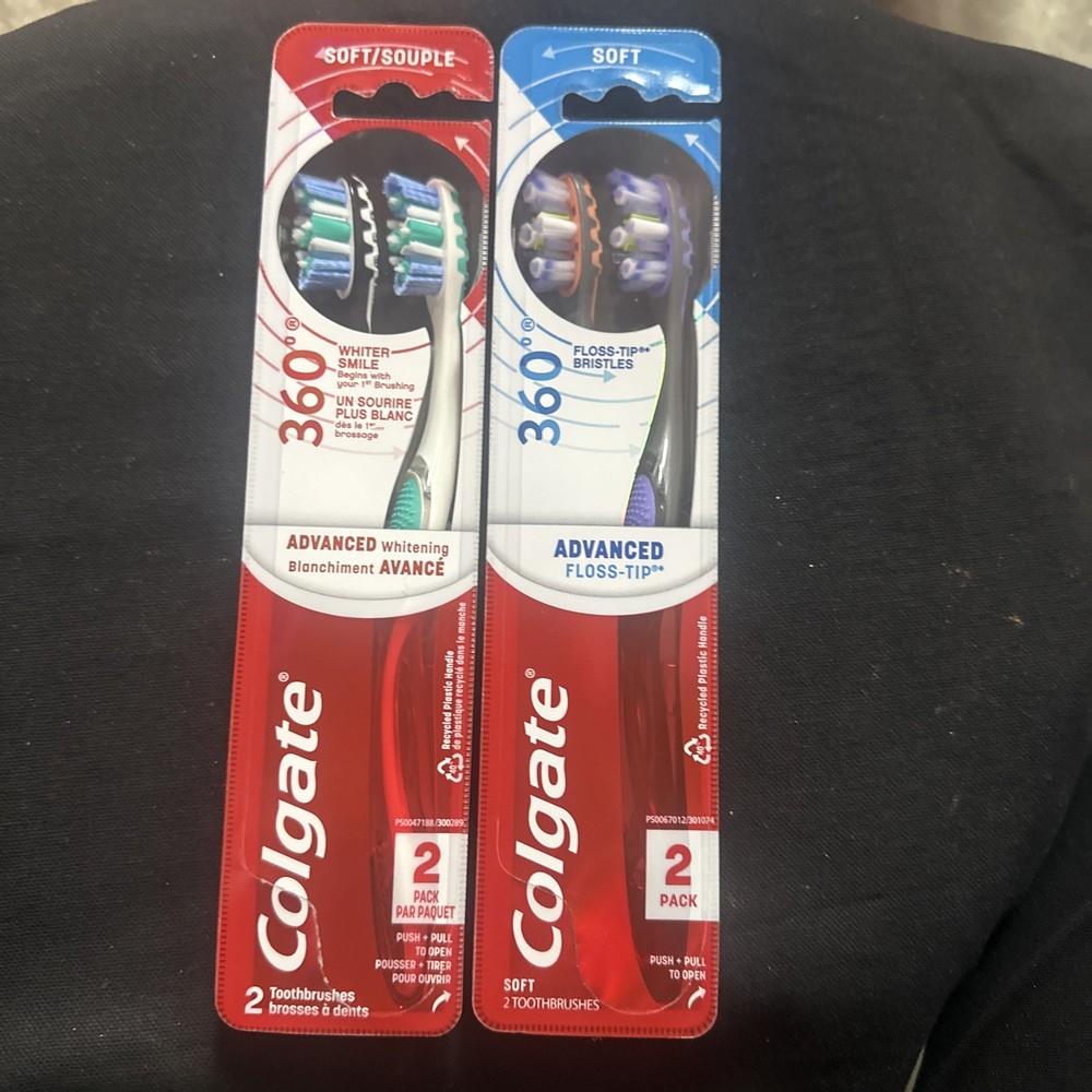 Colgate 360  Advanced  Toothbrush Lot of 2