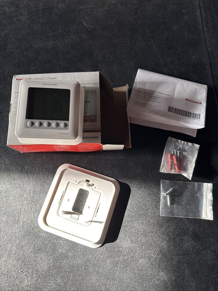 Honeywell T6 Pro Digital Programmable Thermostat - TH6220U2000/U
