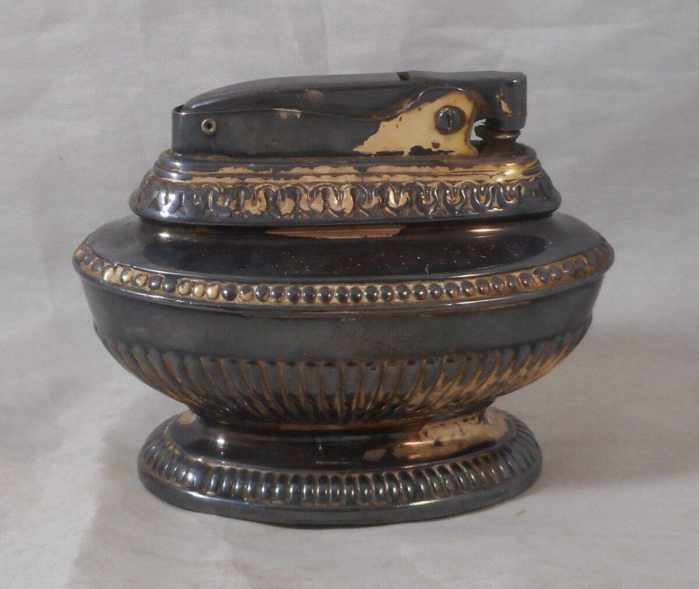 Vintage Ronson Silver Plate Table Lighter Cigarette Cigar