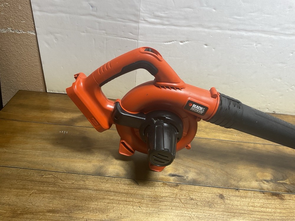 Black & Decker NSW18 Cordless 18V Handheld Leaf Blower Sweeper Fair