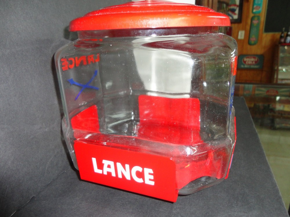 LANCE CRACKER 8 SIDED SMALL JAR COUNTER BRACKET FOR 7 " TALL JAR BRACKET ONLY