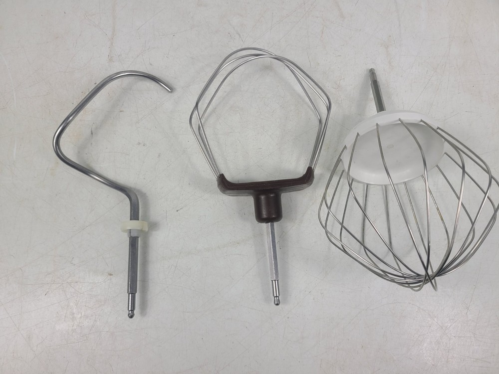 Bosch Compact Stand Mixer MUM 44 Bundle (TESTED)