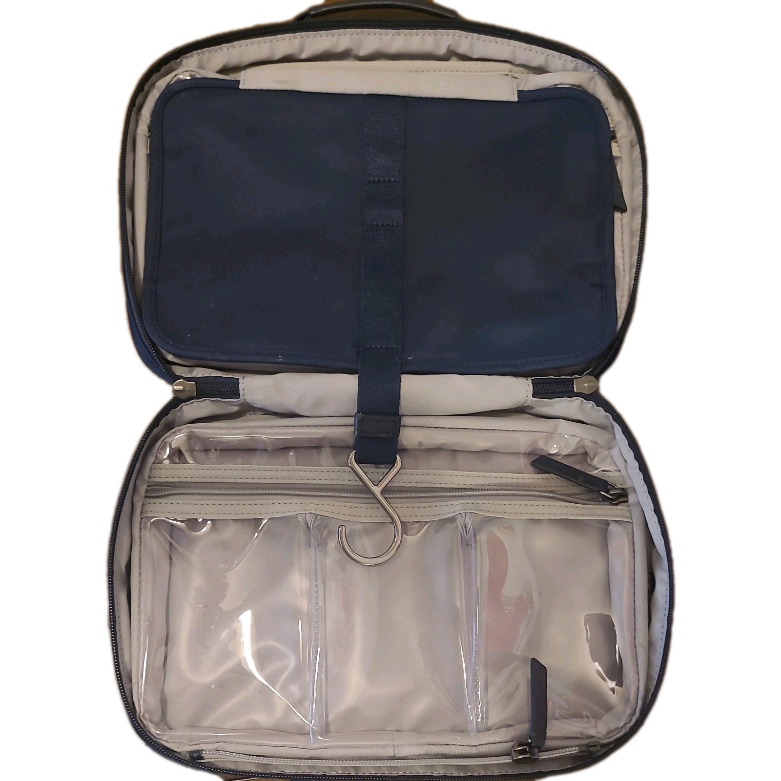 TUMI Voyageur MADELINE Zippered Cosmetic Toiletry Bag Dark Blue New W/o Tags