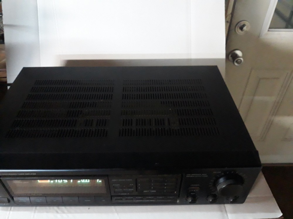 ONKYO Quartz Synthesized Tuner Amplifer TX-901