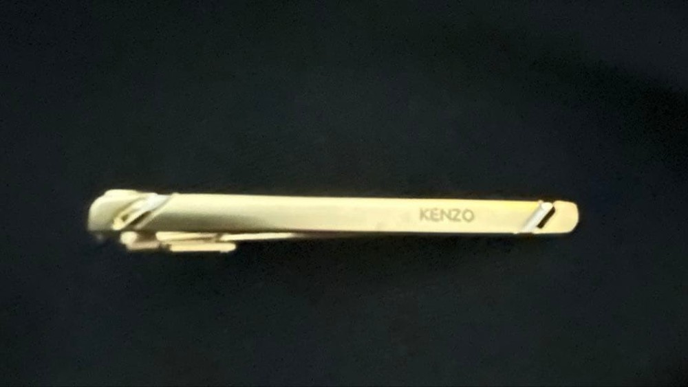 Kenzo gold tie pin Used
