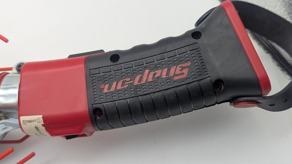 SNAP ON TOOLS 120V Shop work Light Standard Bulb Socket NICE CONDITION