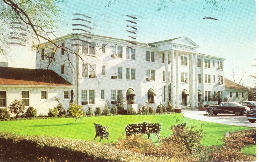 NEW PERRY HOTEL, PERRY, GA - PC2082